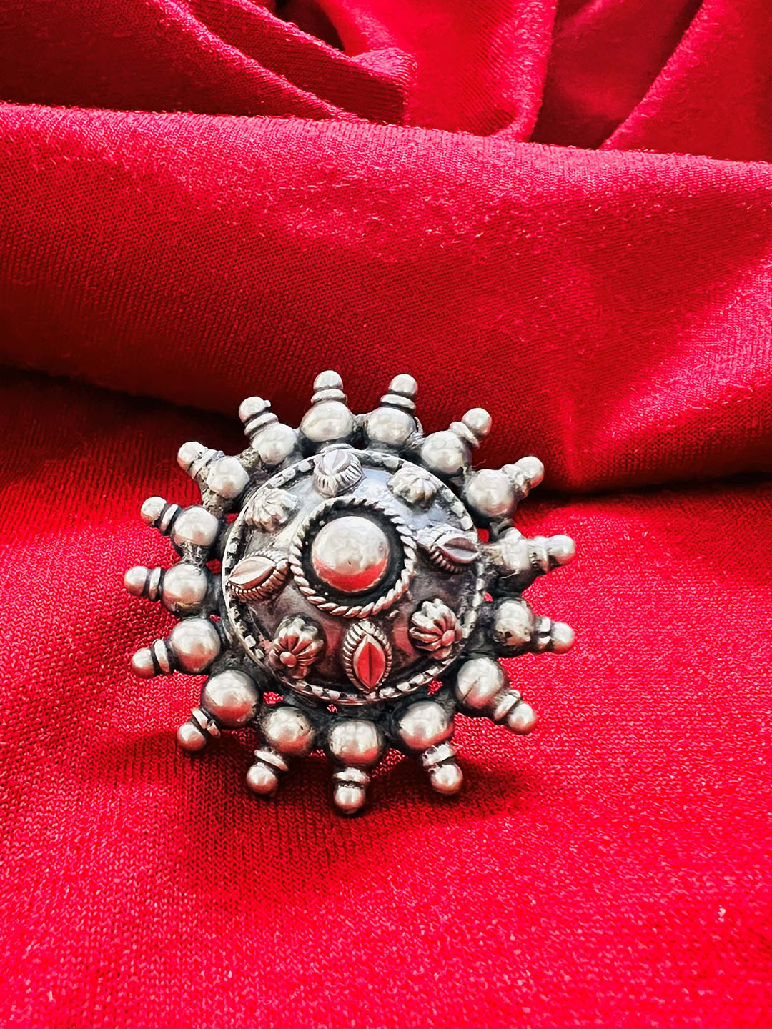 Arte Jewels 925 Oxidised Silver Round Adjustable Finger Ring
