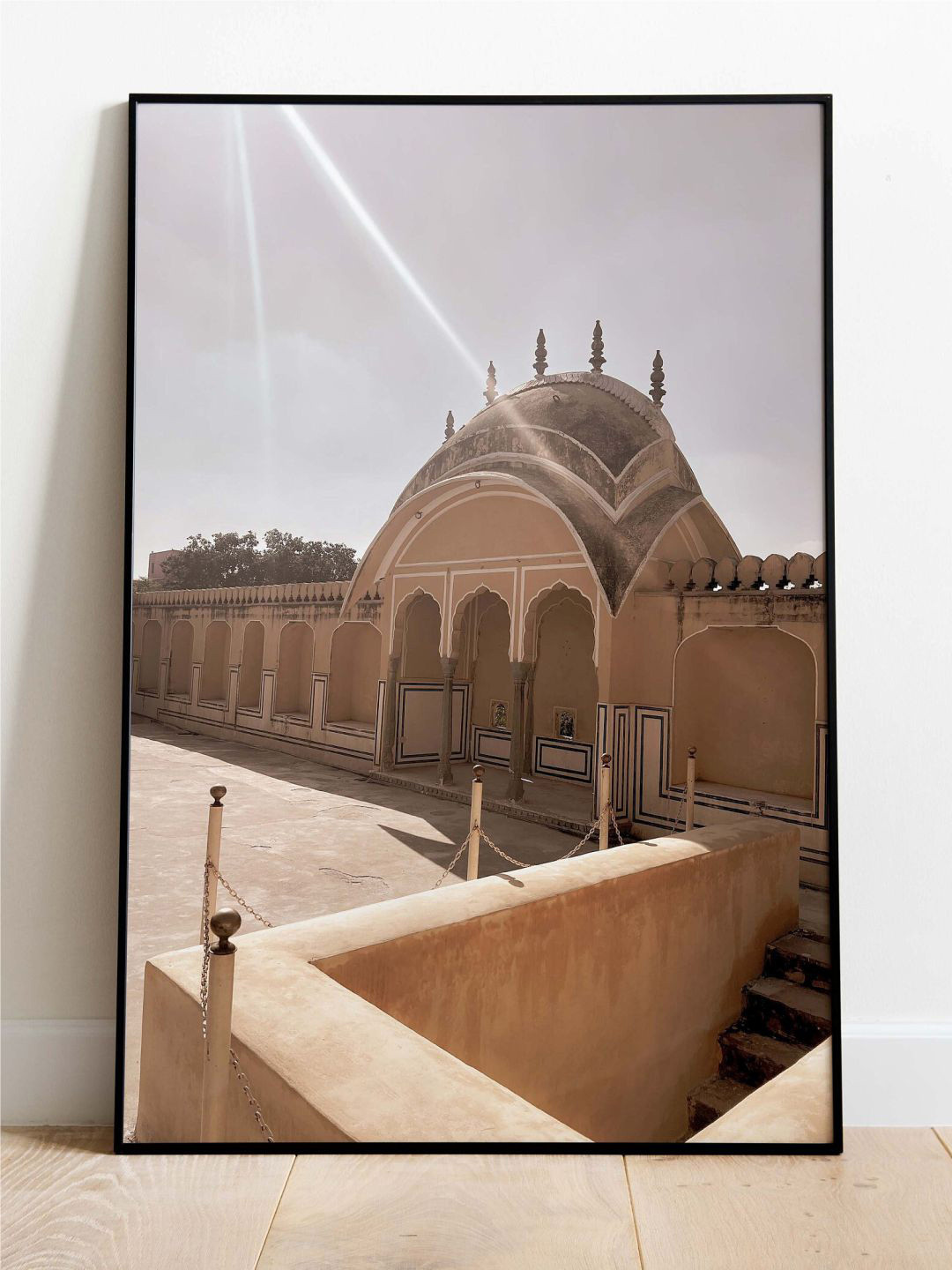 INDIAN CLASSIC ART Grey & Beige Indian Palace Framed Wall Art