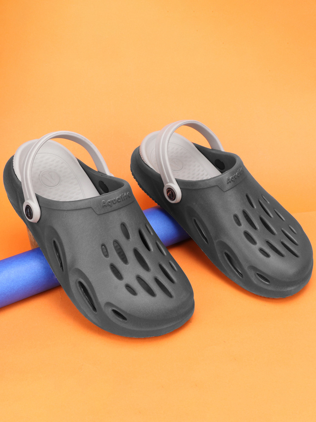 Aqualite Men Featherweight Clogs