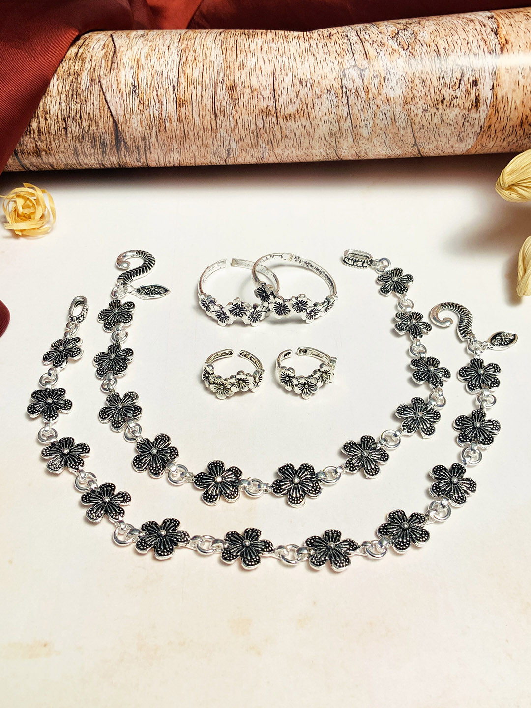 ABDESIGNS Oxidised Silver-Plated Anklet & Toe Rings Combo