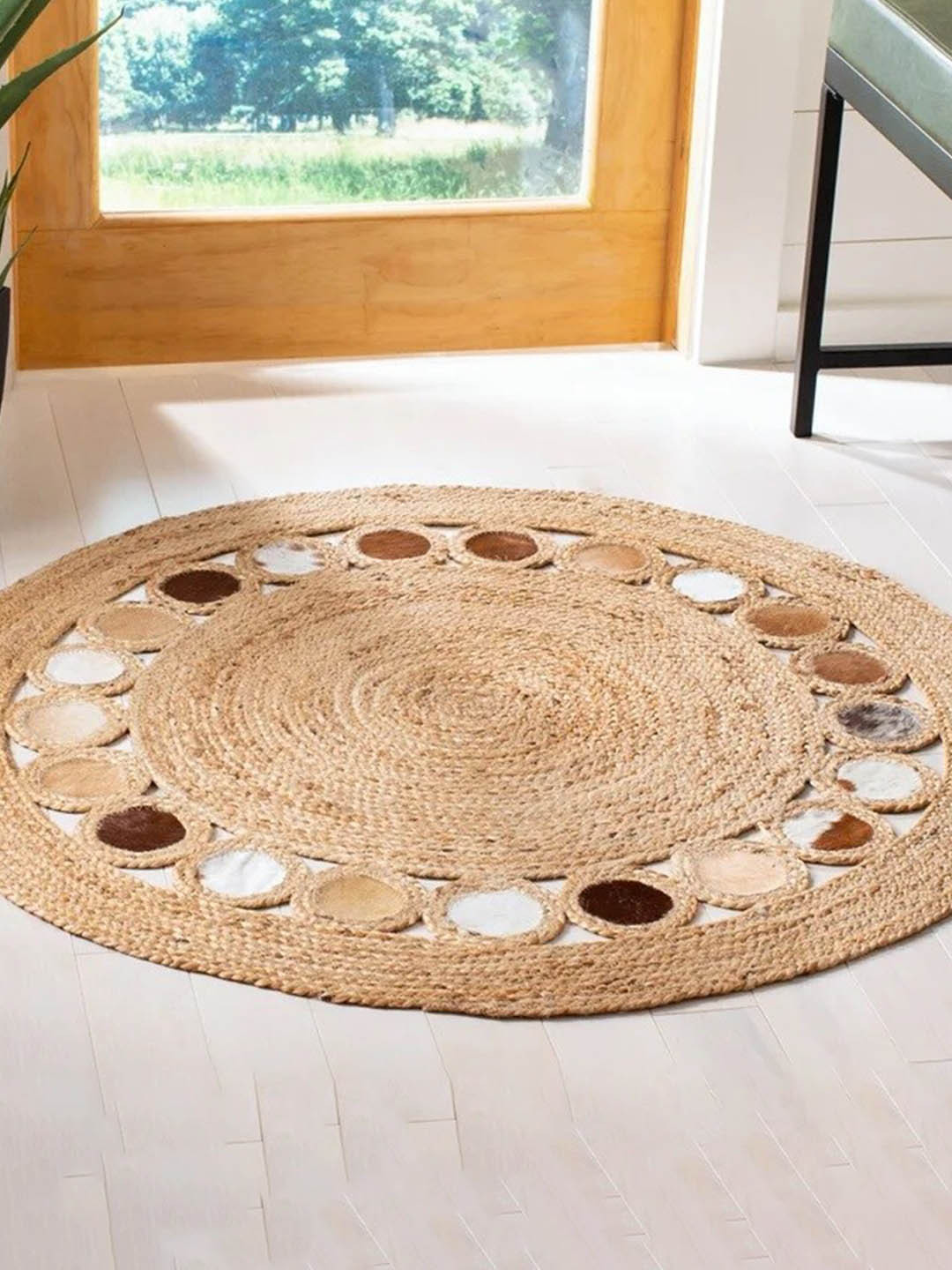 Art Avenue Conklin Brown Jute Round Rug