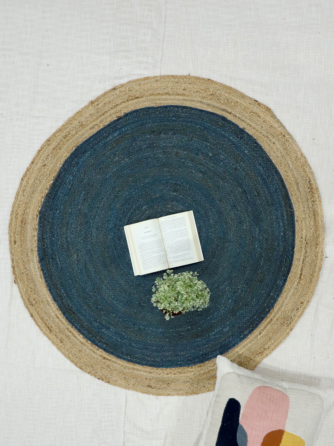 Art Avenue Big Teal Blue Round Jute Rug