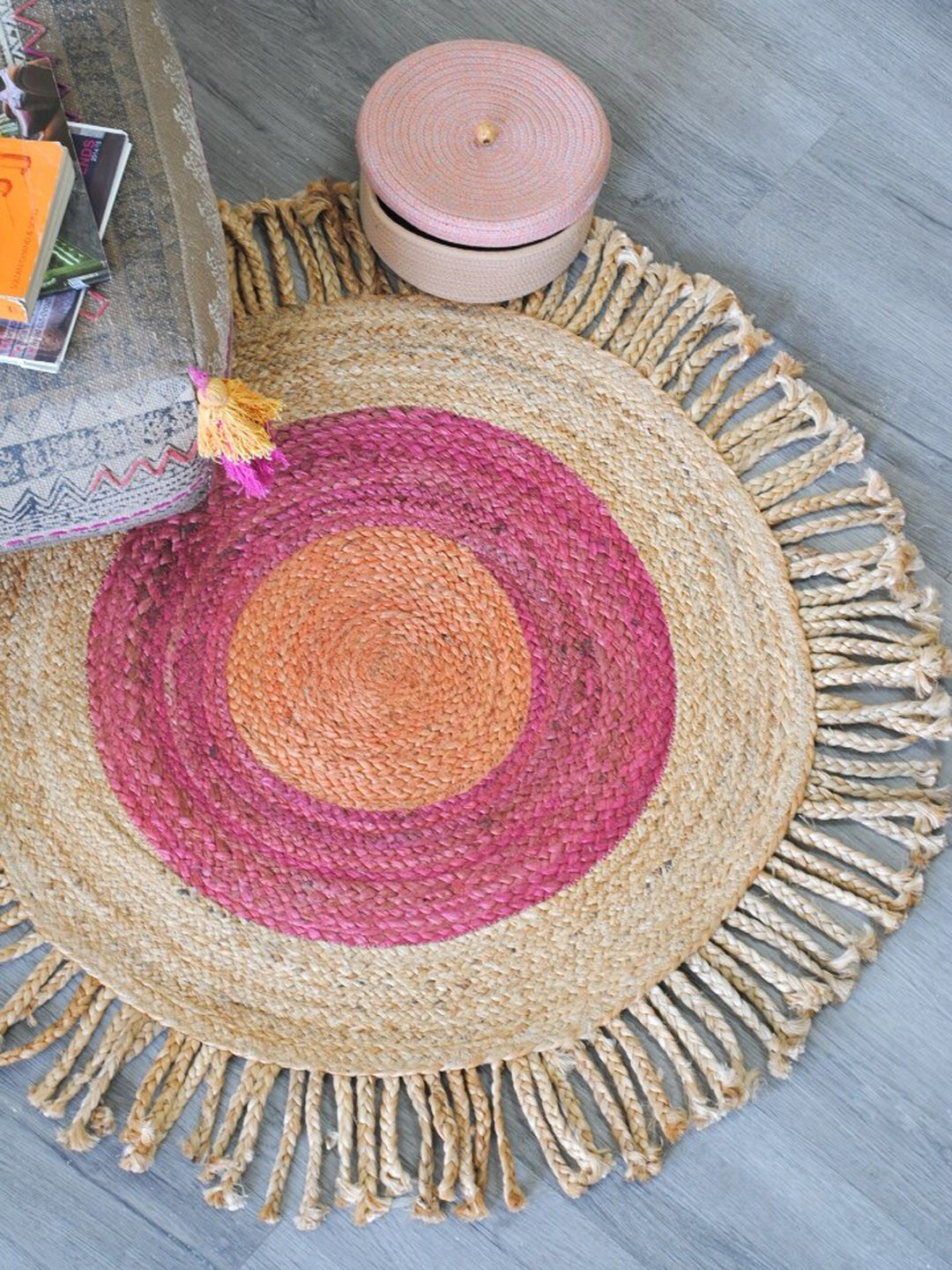 Art Avenue Carmine Beige & Pink Braided Round Jute Rug