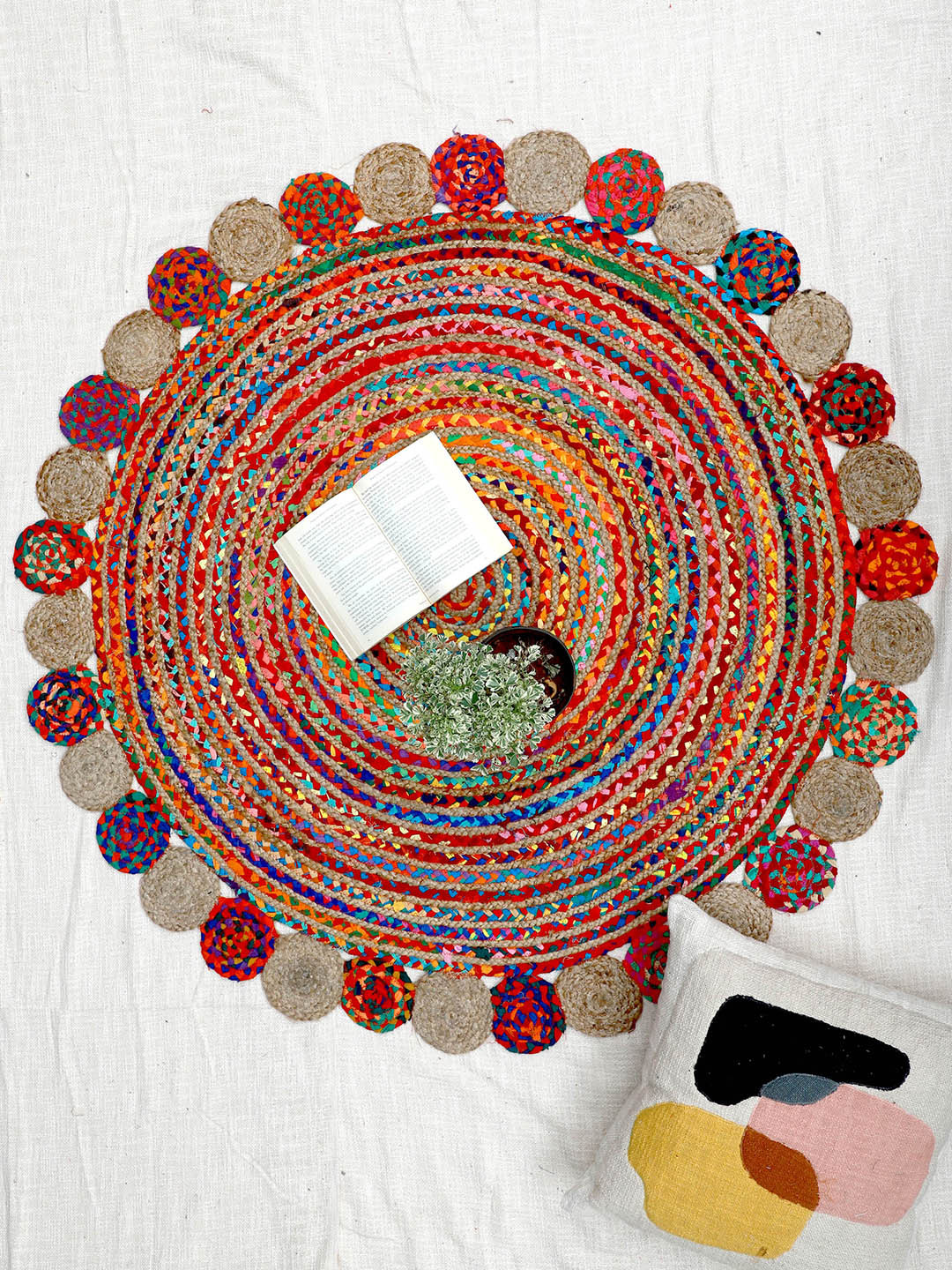 Art Avenue Doublea Beige & Red Braided Round Jute Rugs