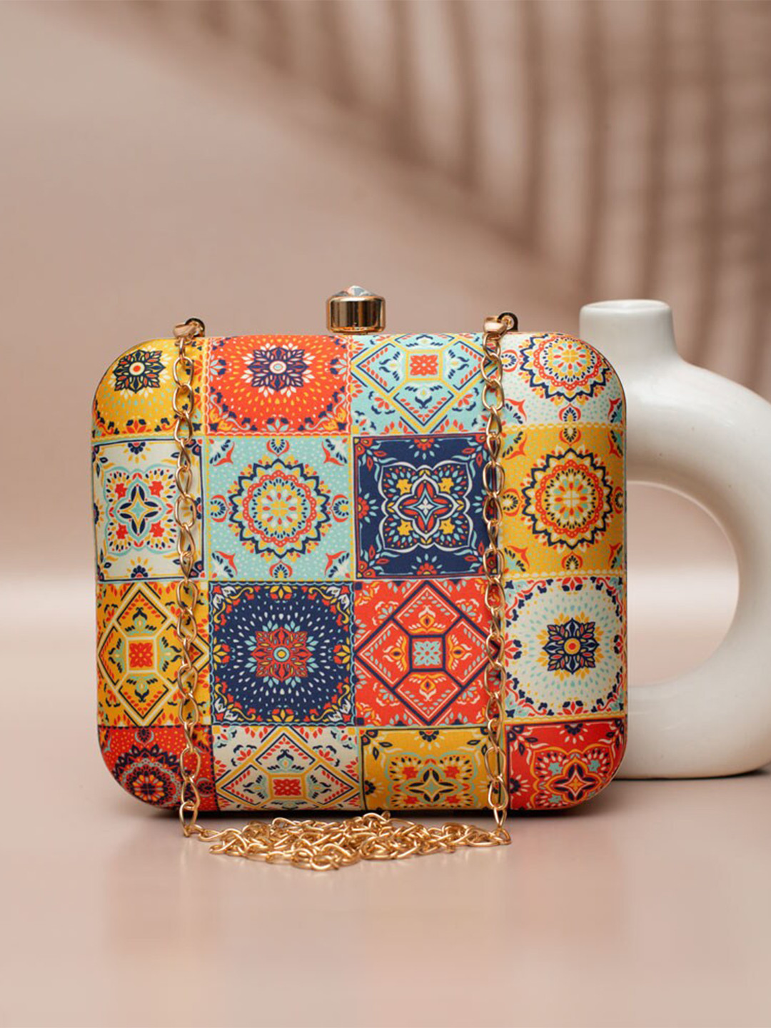 ARTKLIM Printed Box Clutch With Shoulder Strap