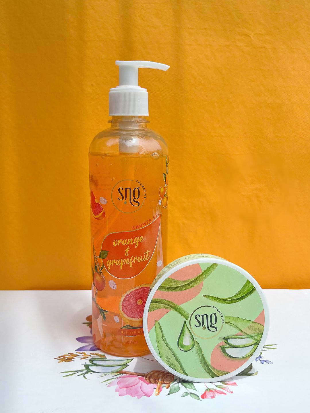 SNG Cosmetics Facewash (500ml) With Face Moisturiser (150ml)