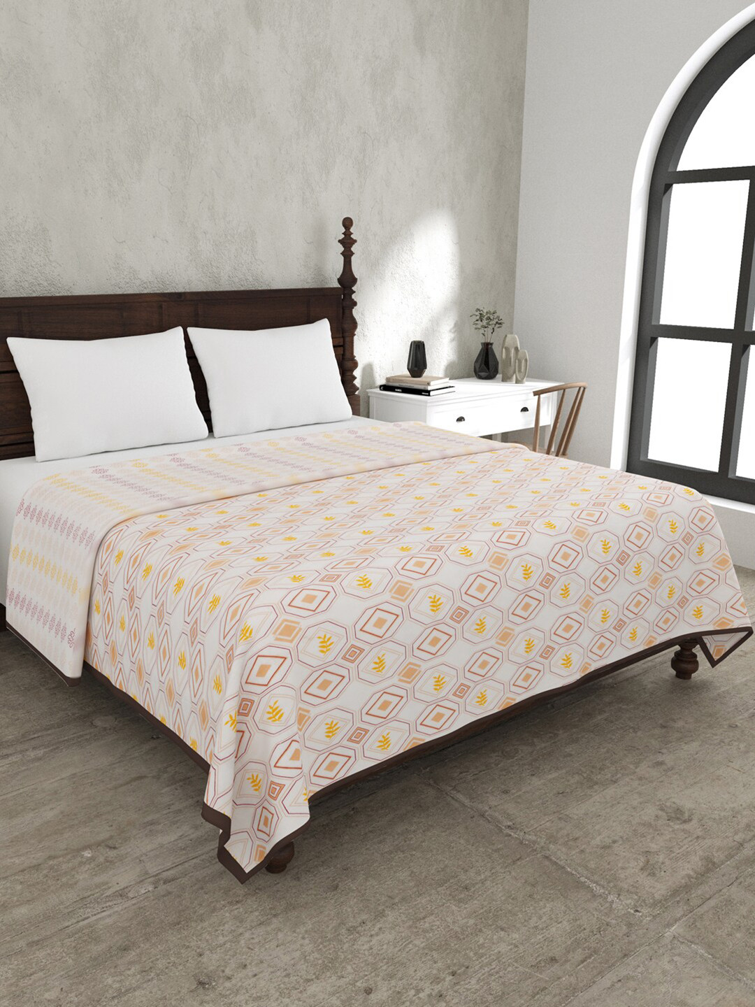 JAIPUR FABRIC Artistic Maze Yellow Printed Cotton Mild Winter 120 GSM Double Bed Dohar
