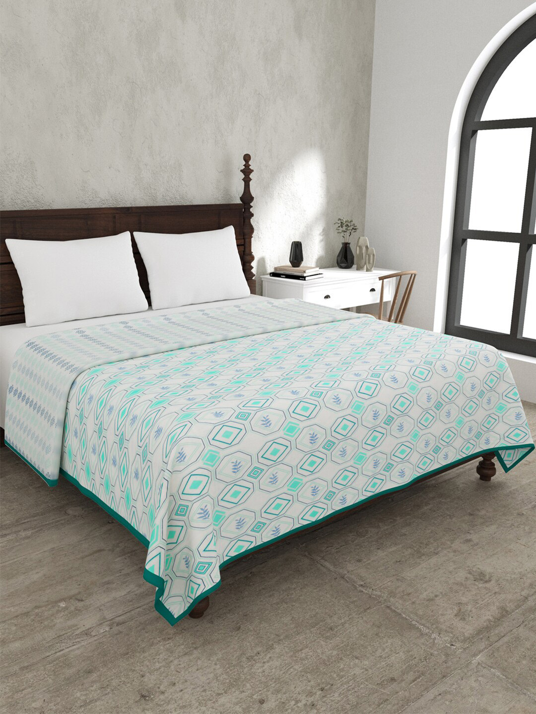 JAIPUR FABRIC Artistic Maze White & Sea Green Mild Winter 120 GSM Cotton Double Bed Dohar
