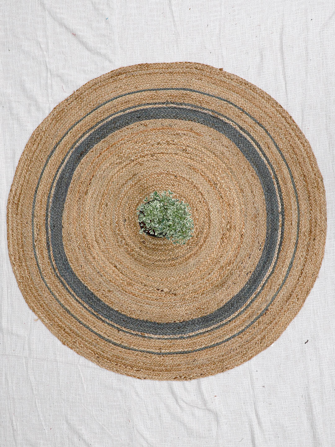 Art Avenue Beige & Grey Self-Designed Jute Round Rug