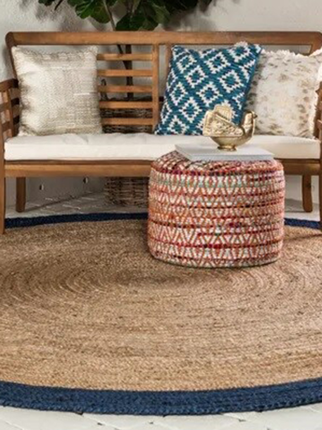 Art Avenue VAGHINAG Beige & Blue Colourblocked Jute Round Carpet