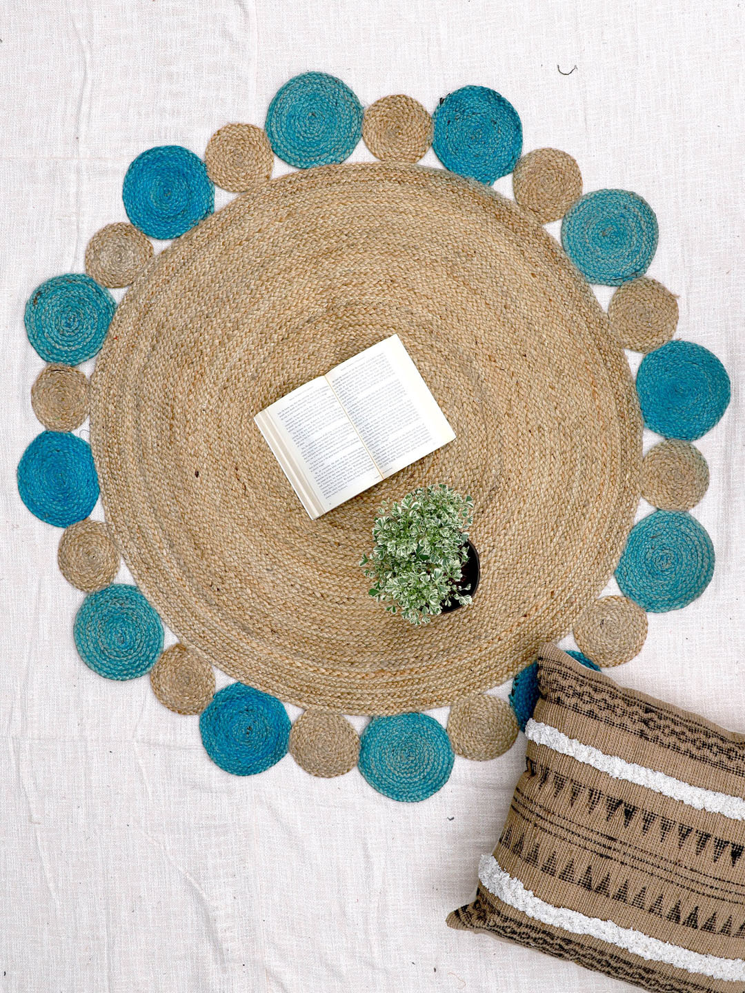 Art Avenue Brown & Blue Woven Design Jute Circular Carpet