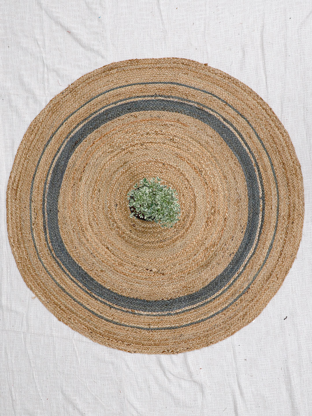 Art Avenue Beige & Grey Self-Designed Jute Round Rug