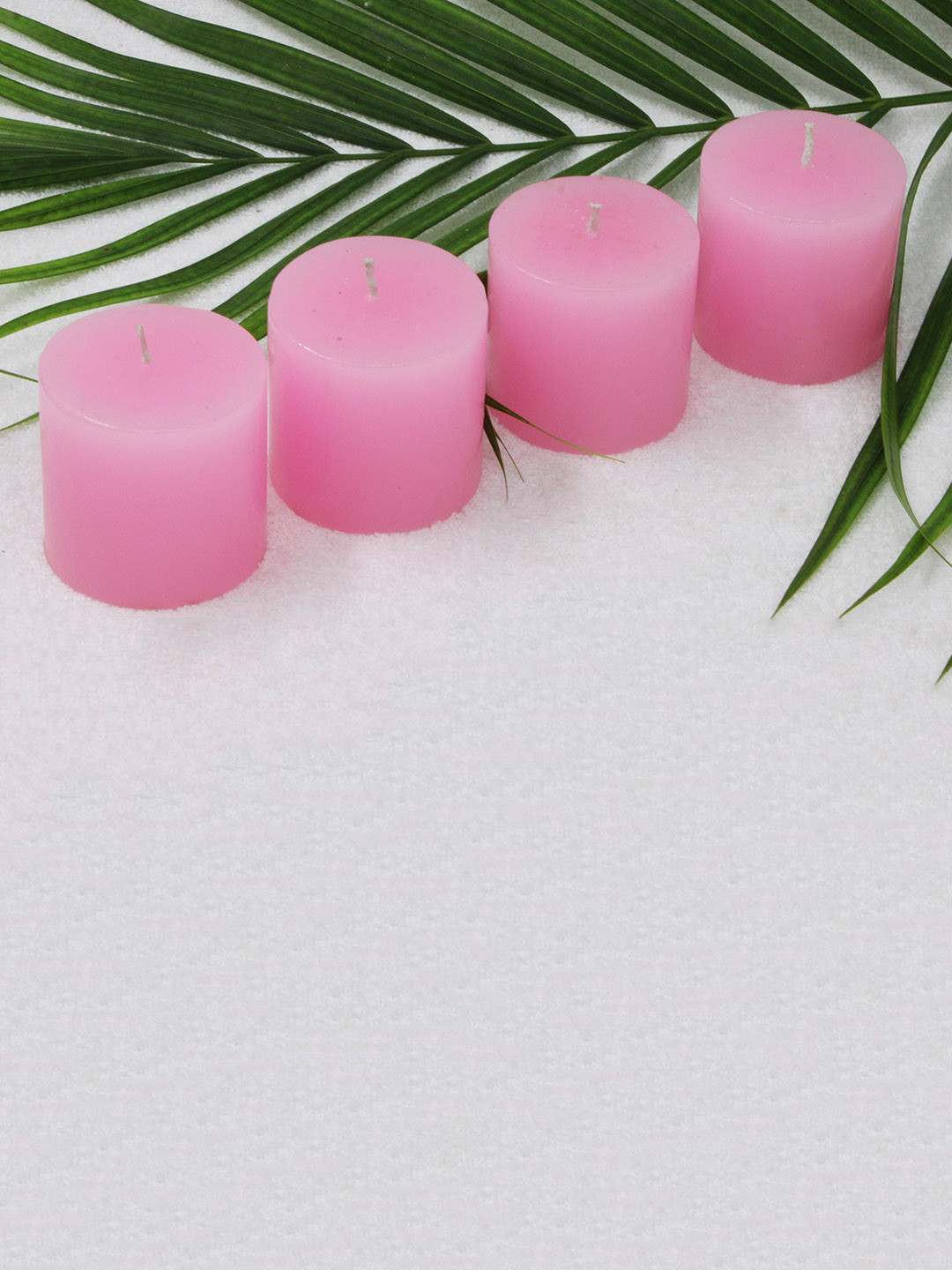 atorakushon Pink 4-Pieces Strawberry Scented Pillar Candles