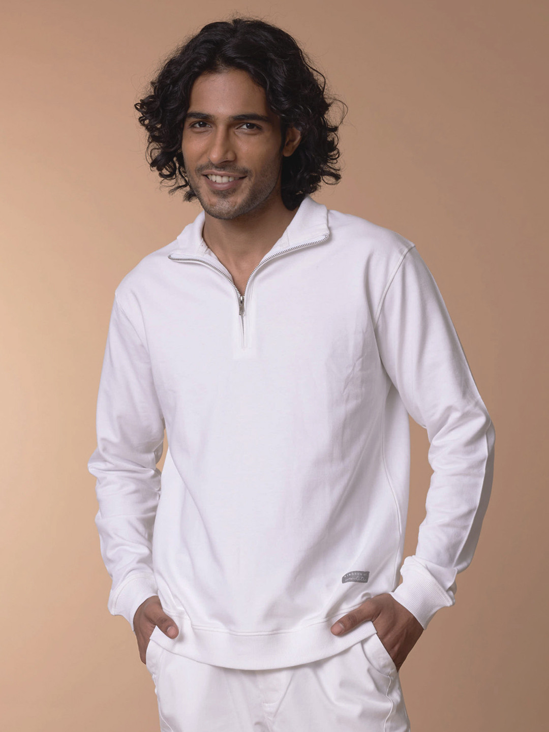 KINGDOM OF WHITE Zippered Collar Cotton White Sweatshirt