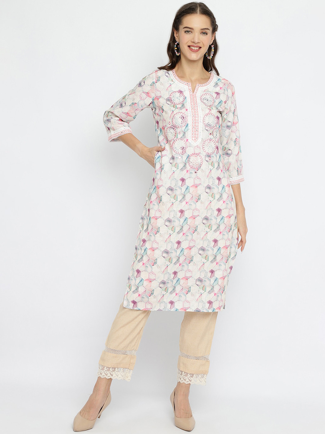 Be Indi Women Round Neck Geometric Straight Linen Side Slits Regular Kurta