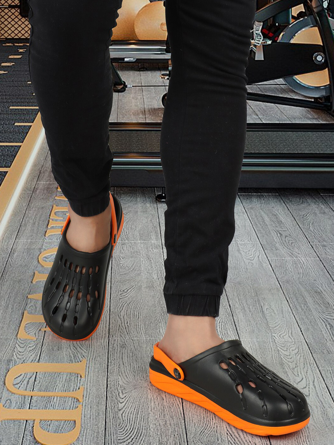 Carlton London Men Self Design Clogs