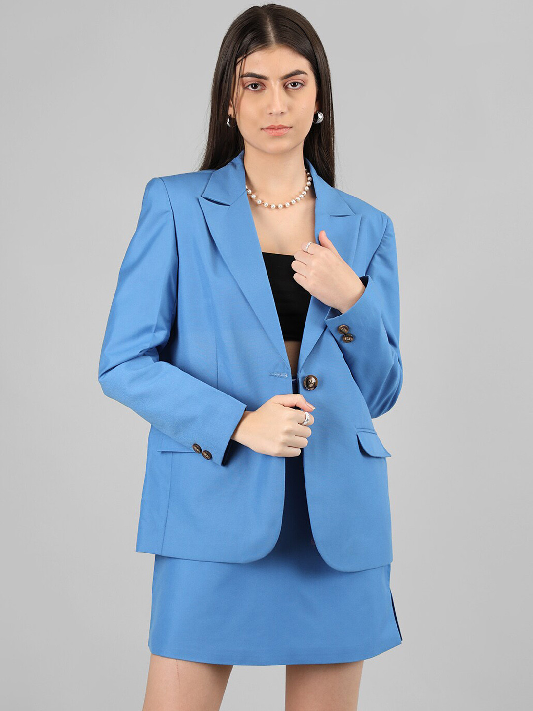 Dlanxa Regular Fit Single-Breasted Two-Piece Formal Suit With Fabric Belt