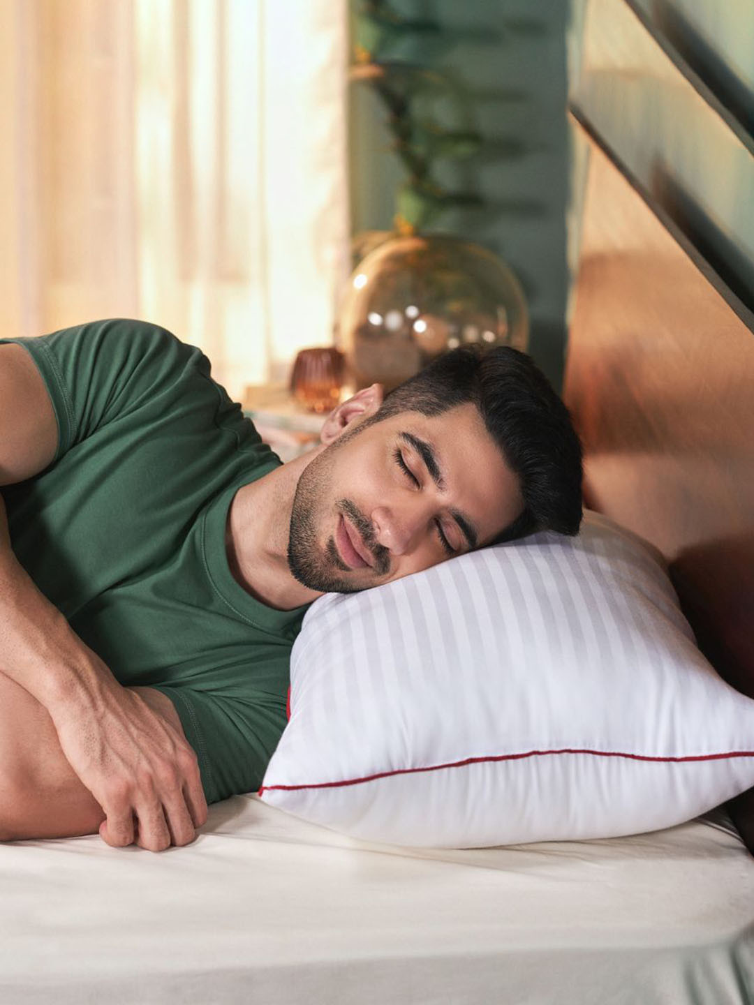 Durofle x White Solid Polyester Lightweight Set of 2 Medium Fibre Sleep Pillow-12.7 x 43.18 x 53.34 cm