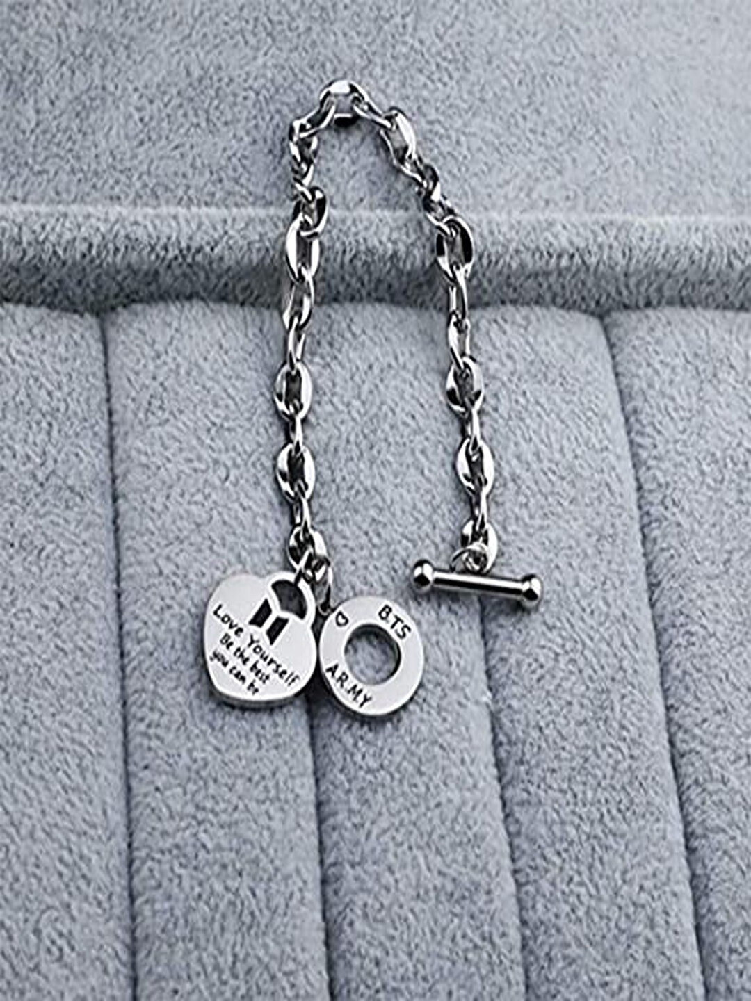 UNIVERSITY TRENDZ Women Silver-Plated Charm Bracelet