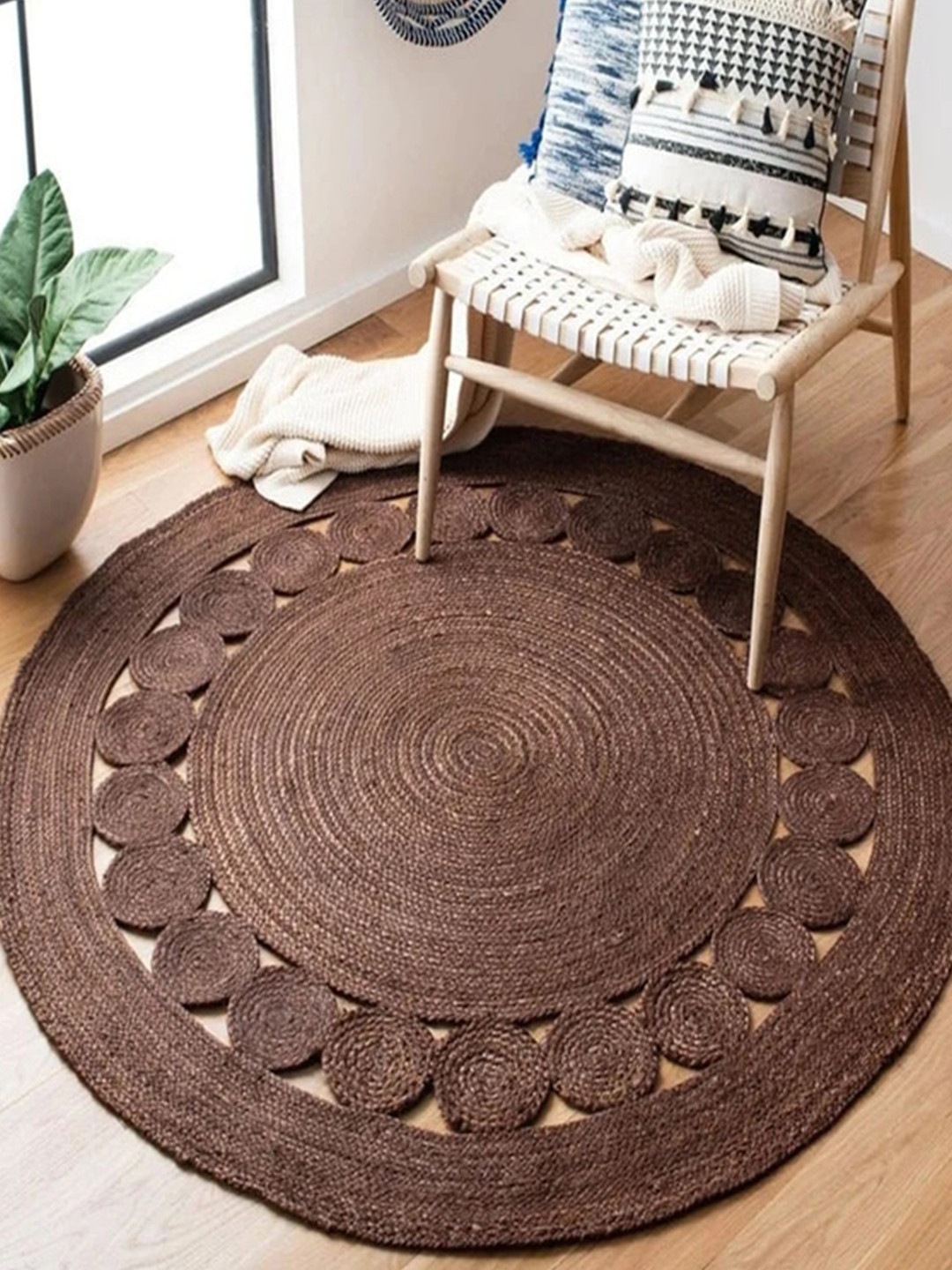 Art Avenue Maze Brown Textured Round Jute Carpets