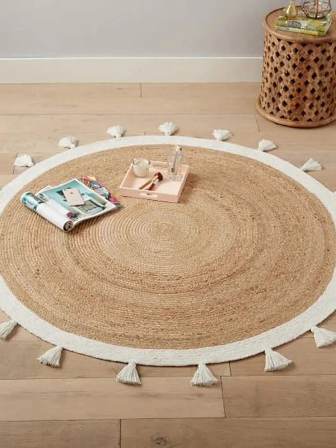 Art Avenue ASTRO Brown & White Braided Round Jute Carpet