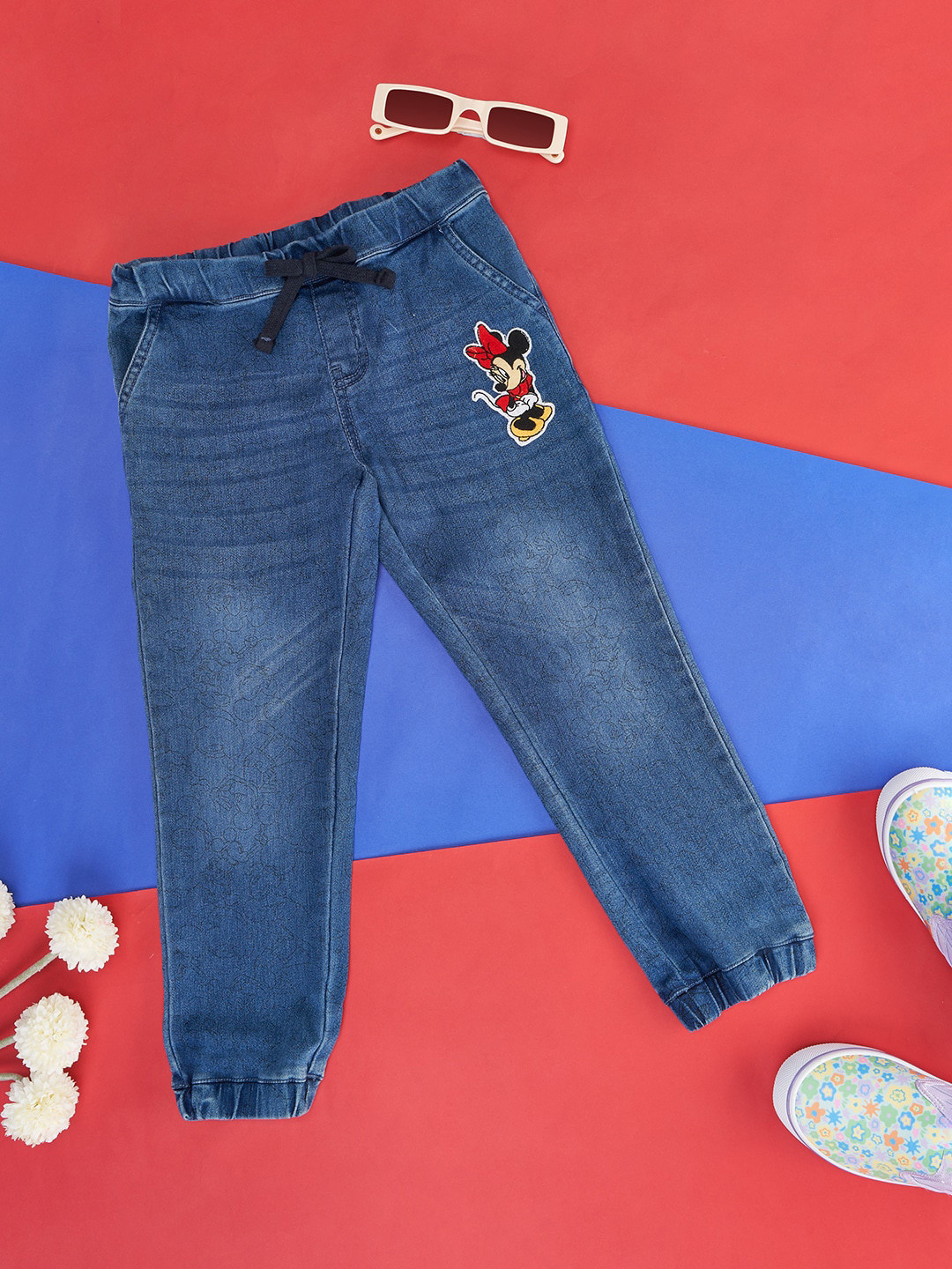 Pantaloons Junior Girls Clean Look Light Fade Cotton Jeans