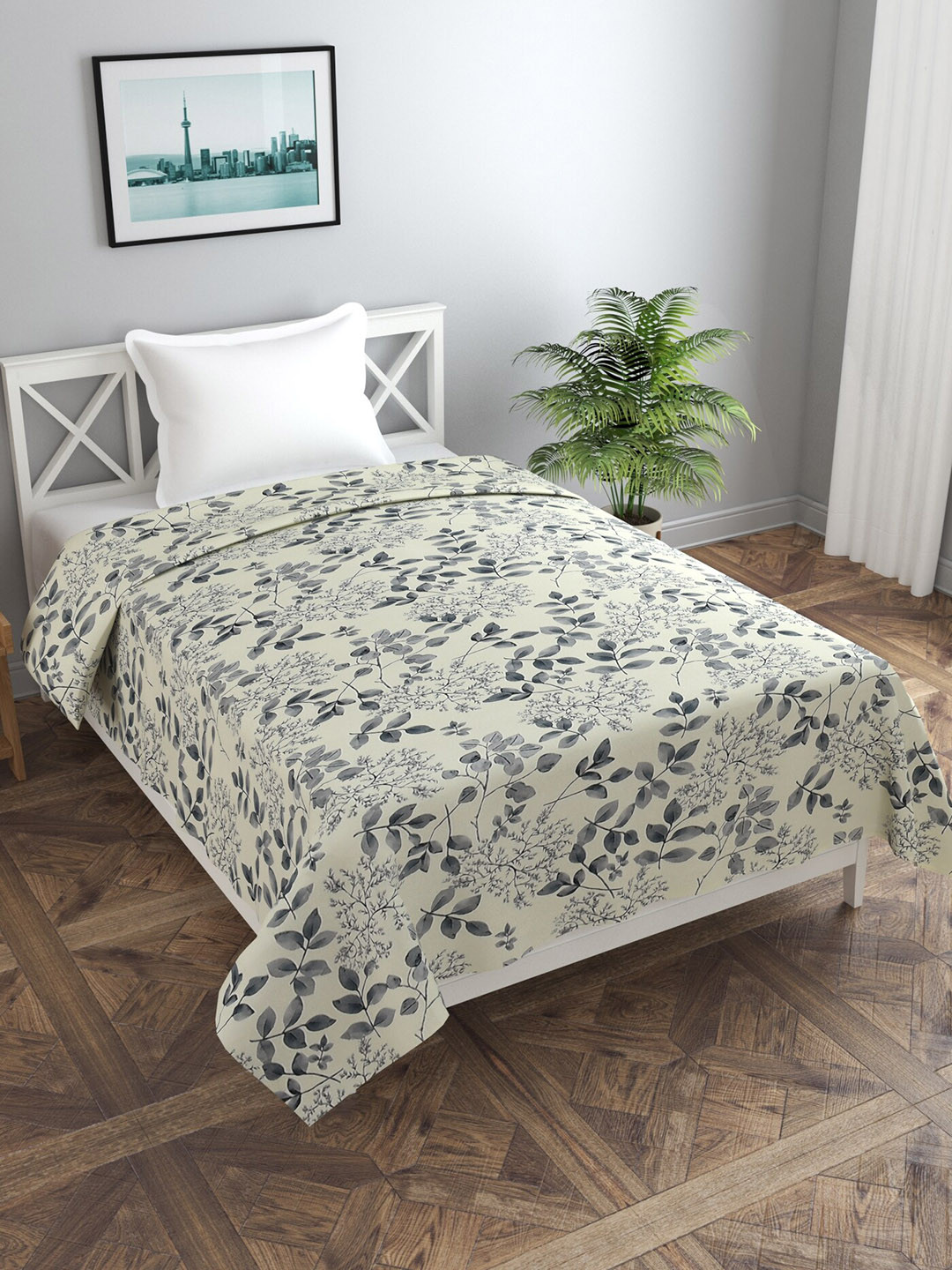 MORADO Cream coloured & Grey Floral Printed Duvet Cover