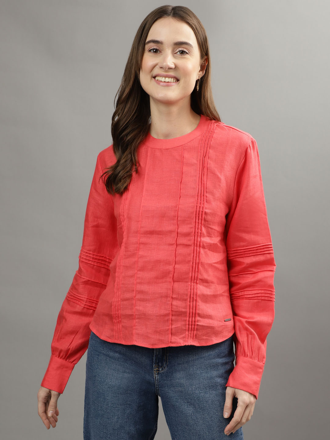 Iconic Linen Cuffed Sleeves Top