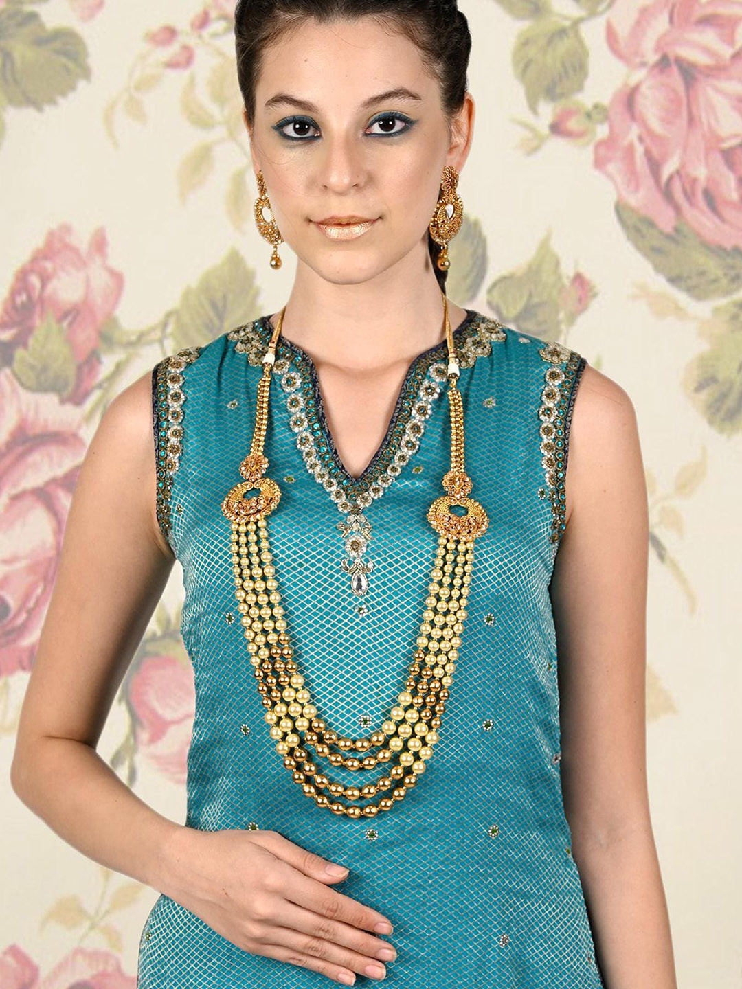 ODETTE Gold-Toned Ornate Pearl Studded Jewellery Set