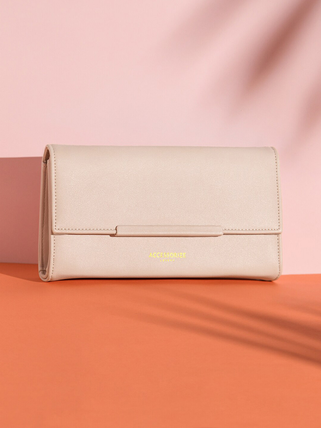 Accessorize London Women'S Pink Clean Pu Bar Clutch