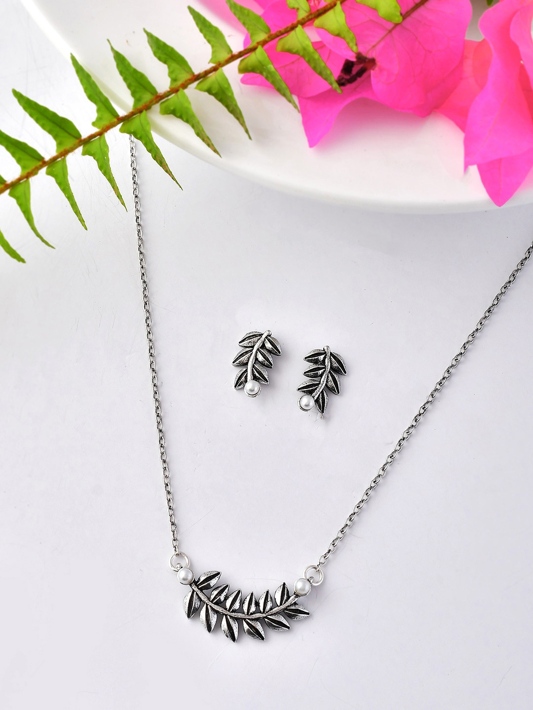 Fresh Fern Bella Necklace Set
