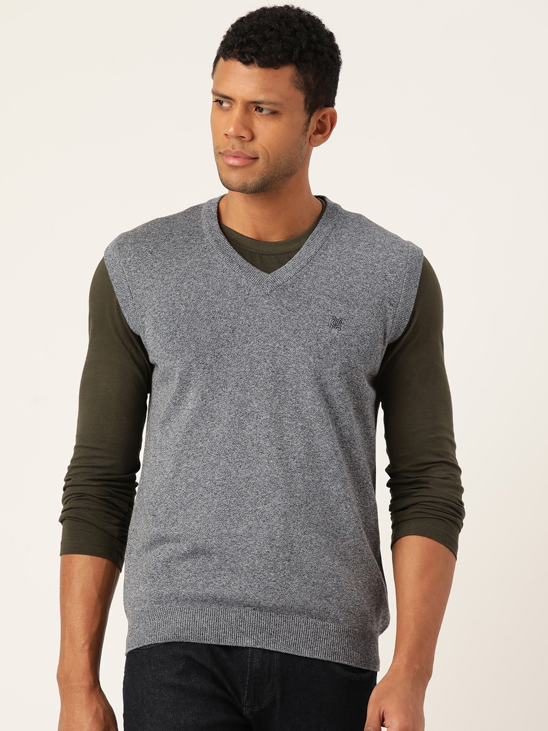 The V-Neck Sweater Vest in Grey Cloud