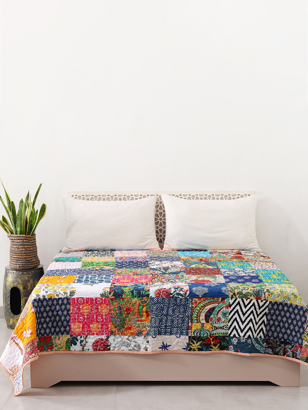 HANDICRAFT PALACE Blue & White Printed Quilted Double Bed Size Bed Covers