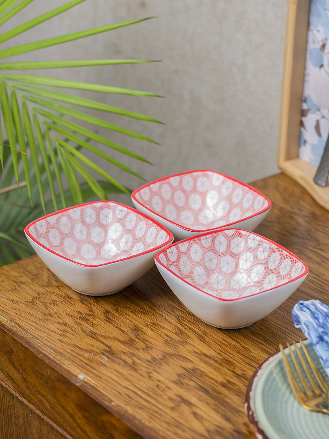 MARKET99 White & Red 3 Pieces Geometric Printed Serving Bowls