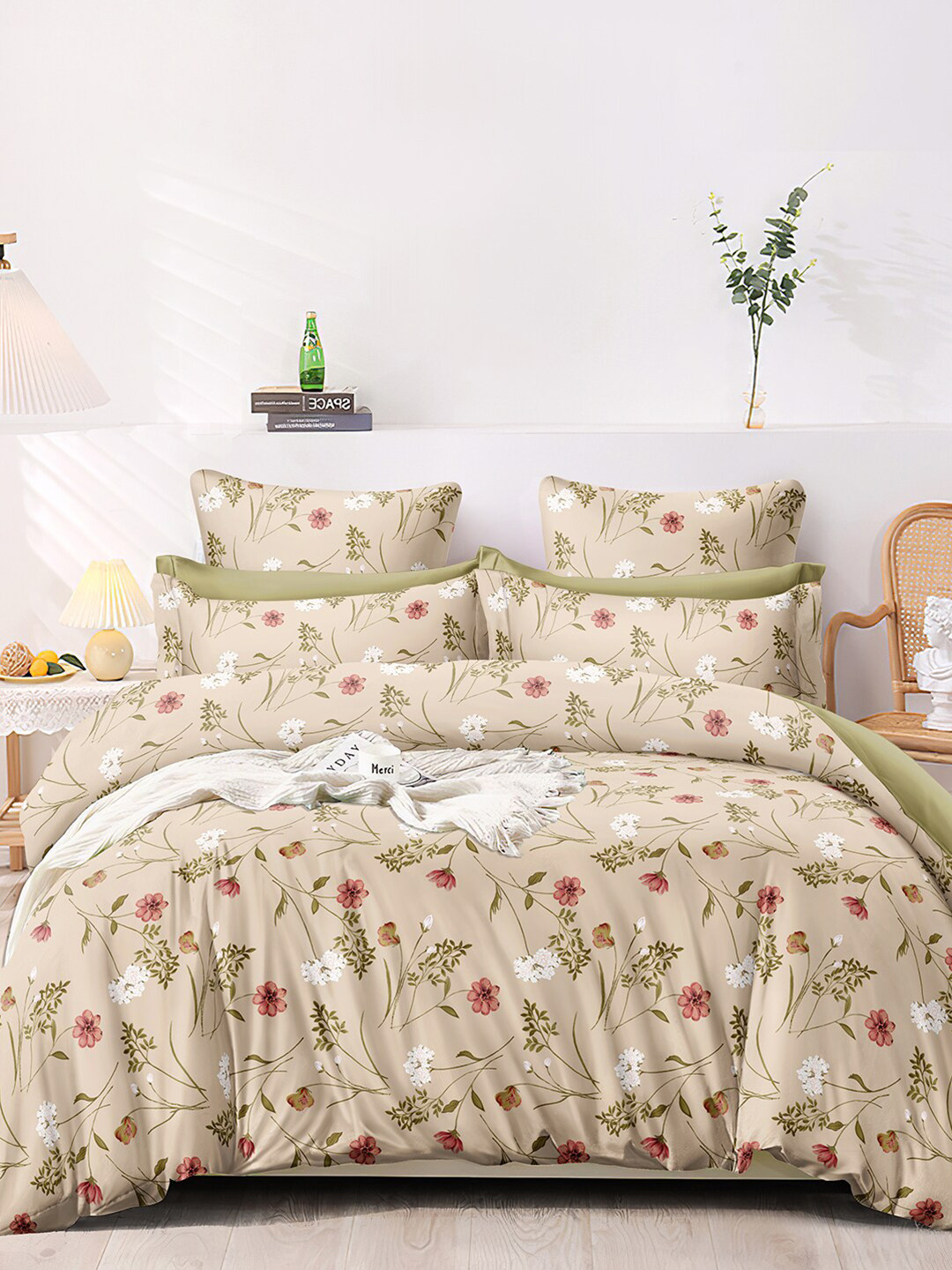 AEROHAVEN Premium Cream Floral Cotton 300 TC King Fine Bedsheet with 2 Pillow Covers-275 x 270 cm