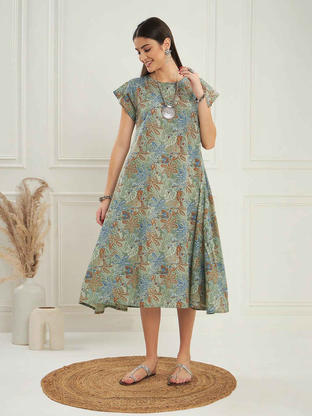 InWeave Green Floral Printed Round Neck A-Line Midi Dress