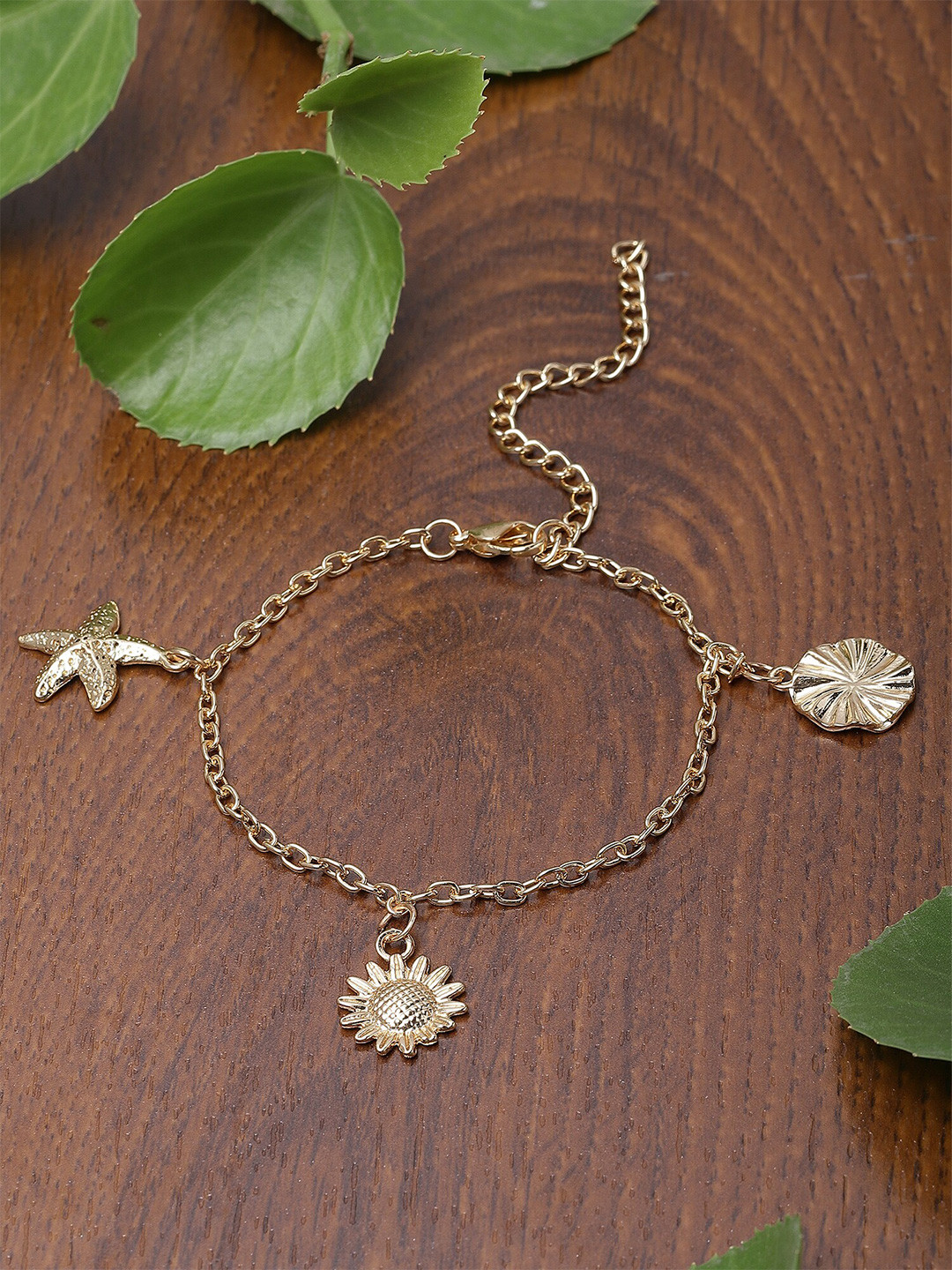 Bohey by KARATCART Women Gold-Plated Link Bracelet