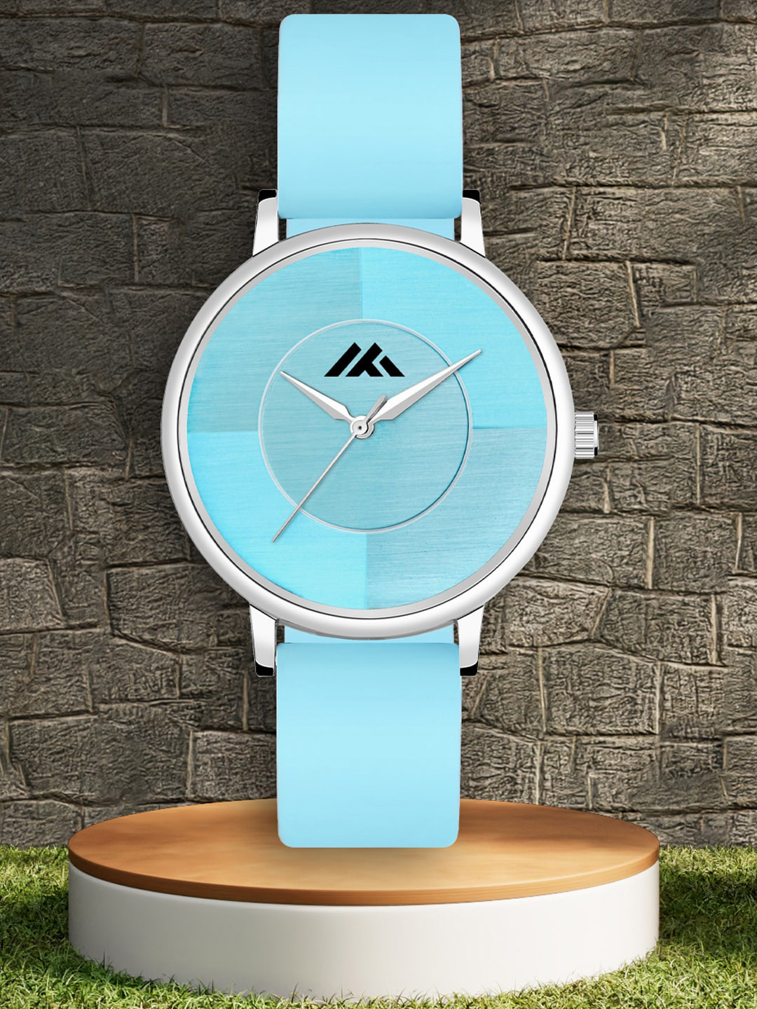 Shocknshop Women Round Dial & Leather Straps Analogue Watch MT535