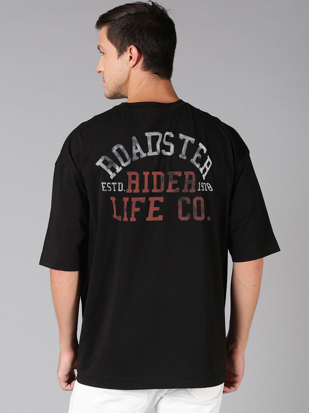 Roadster Black Typography Printed Pure Cotton Oversized Tshirt