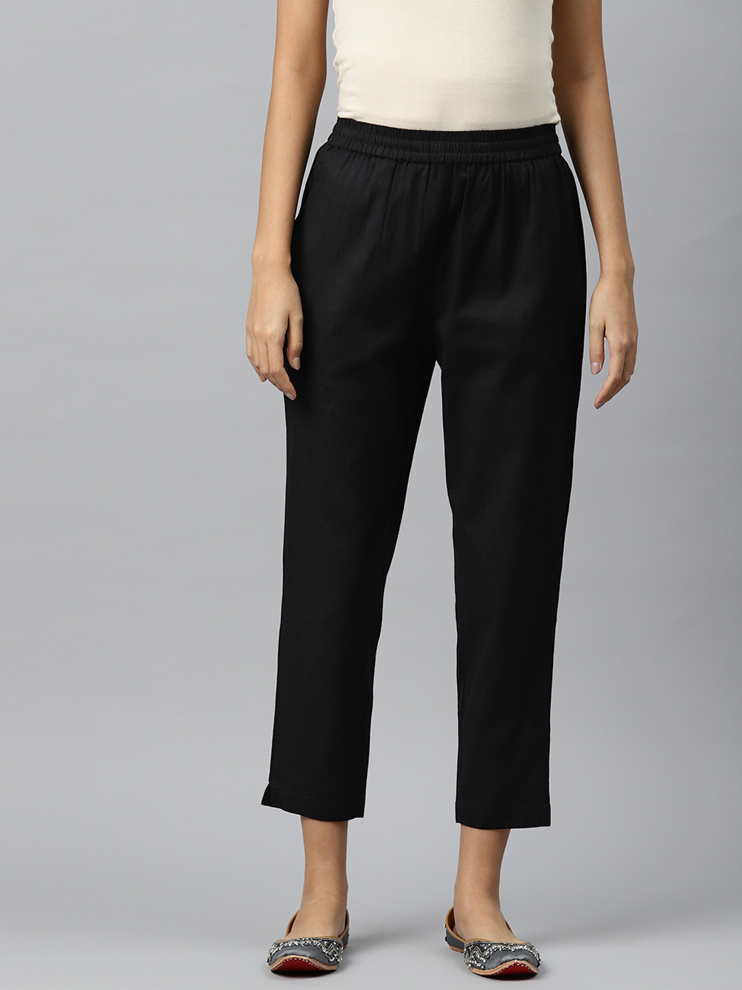 PIROH Women Solid Easy Wash Cigarette Trousers