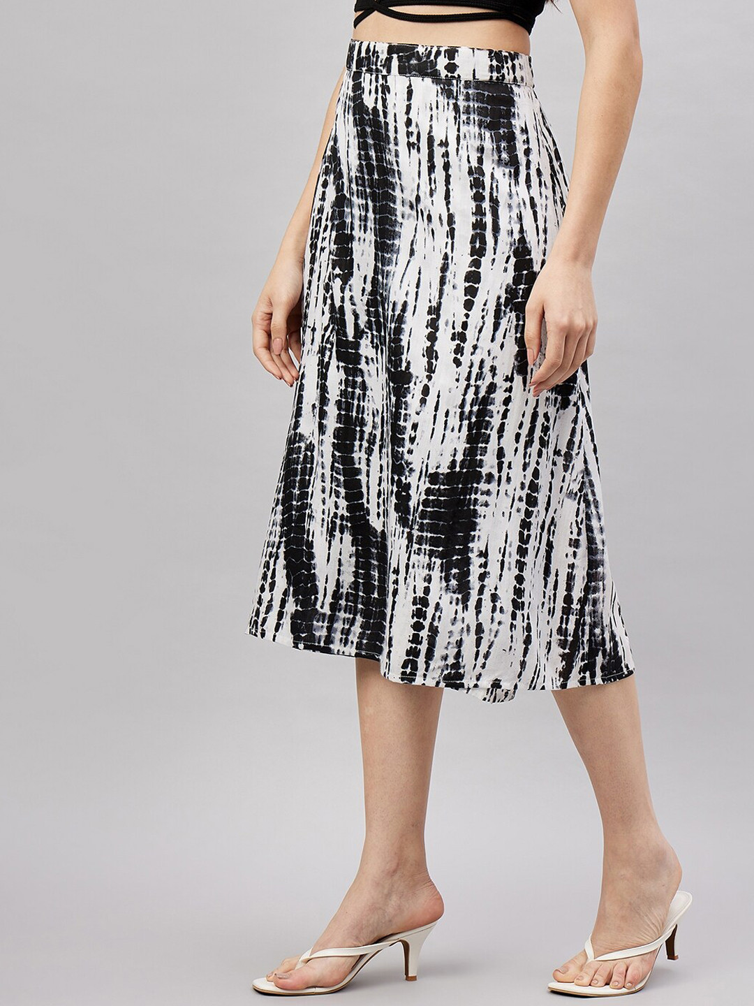 CHROME & CORAL Tie & Dye Printed Knee Length Wrap Skirt