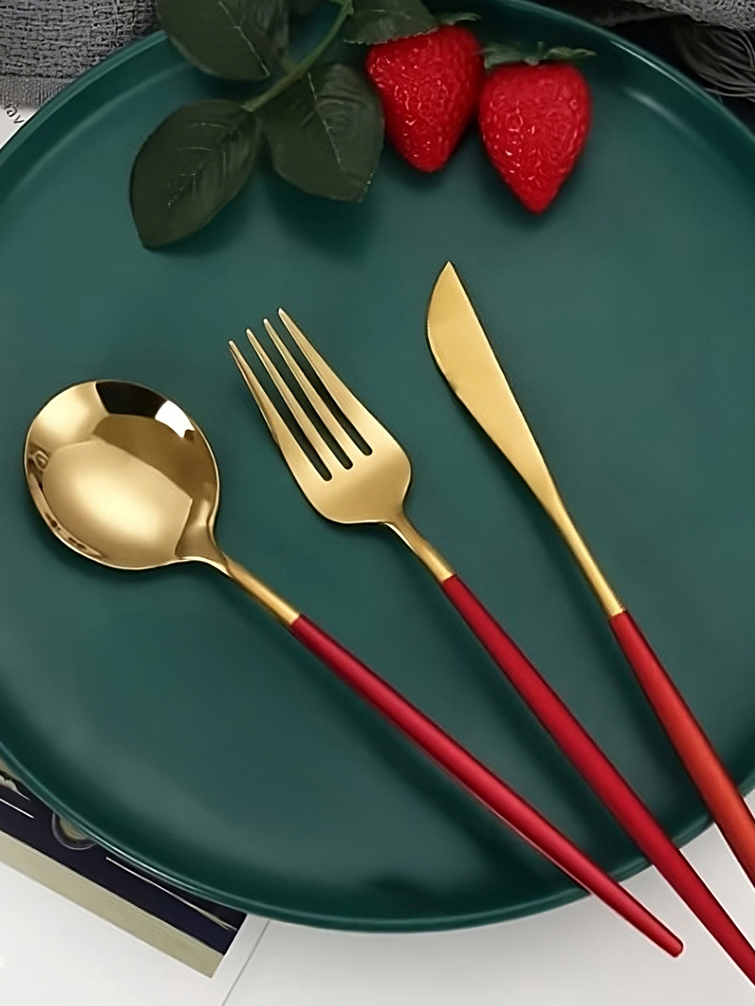 BonZeaL 3 pcs Gold & Red Premium Stainless Steel Cutlery Set