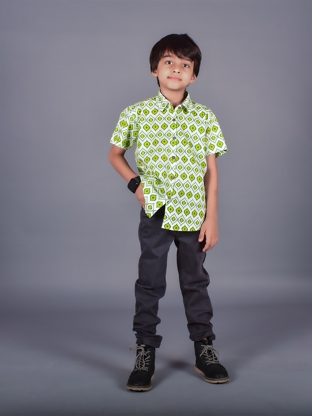 misbis Boys Relaxed Regular Fit Ethnic Motifs Printed Pure Cotton Casual Shirt