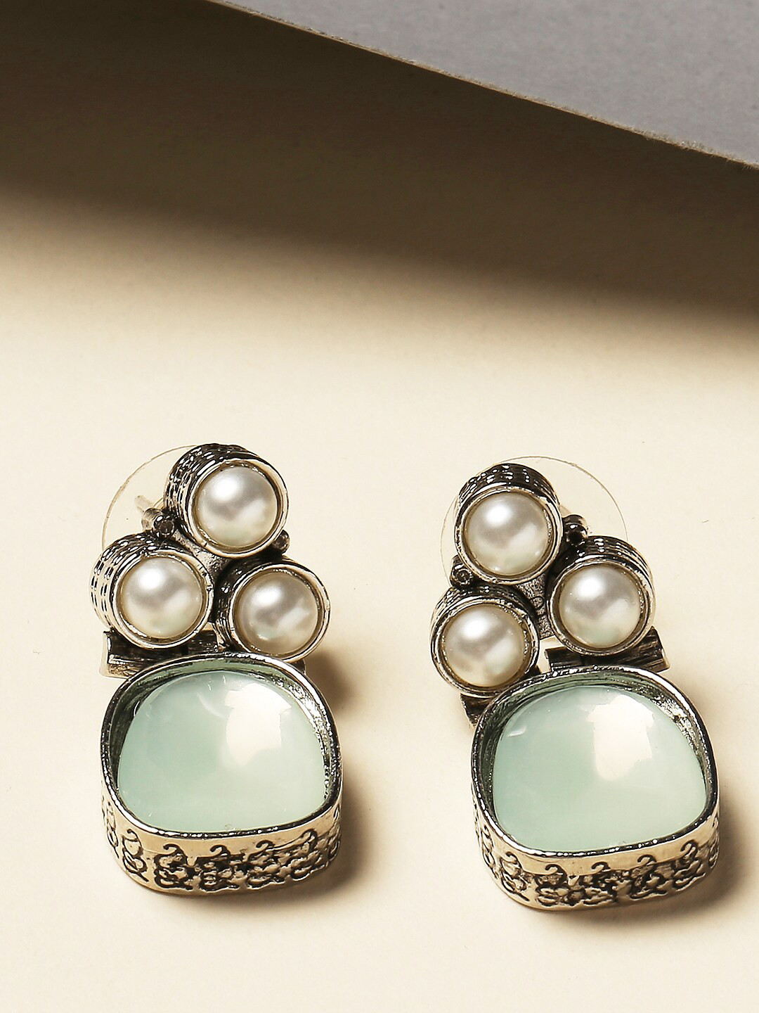 OOMPH Square Drop Earrings