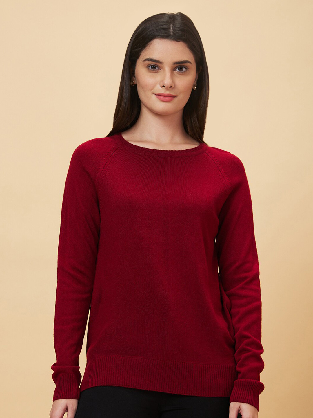 Globus Raglan Sleeve Acrylic Sweater
