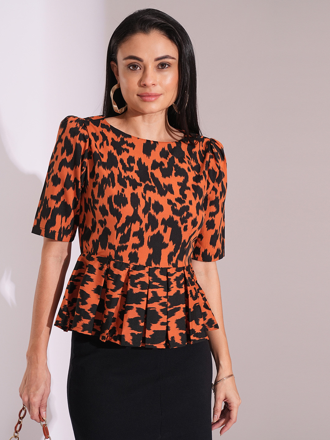Globus Women Rust Animal Print Puff Sleeves Pleated Casual Peplum Boat Neck Top