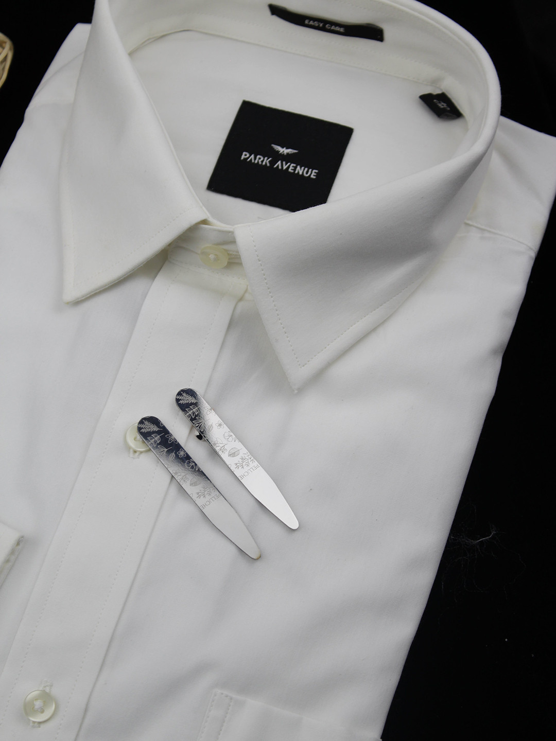 PELUCHE Textured Metal Brooch