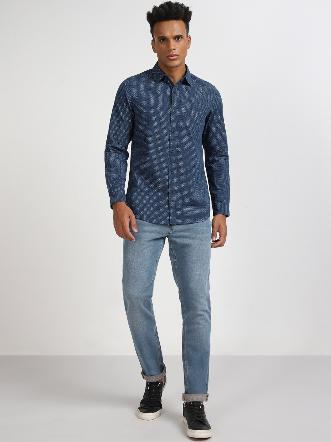 Lee Micro Ditsy Printed Spread Collar Slim Fit Opaque Cotton Casual Shirt