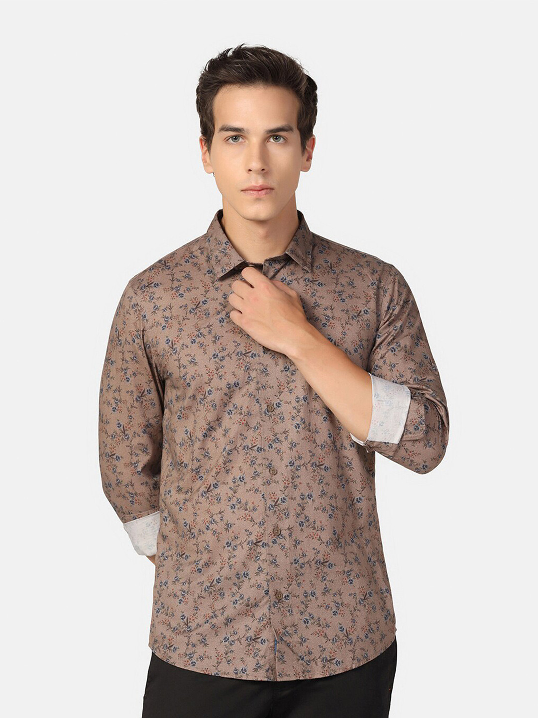 Blackberrys Skinny Fit Floral Printed Opaque Cotton Casual Shirt