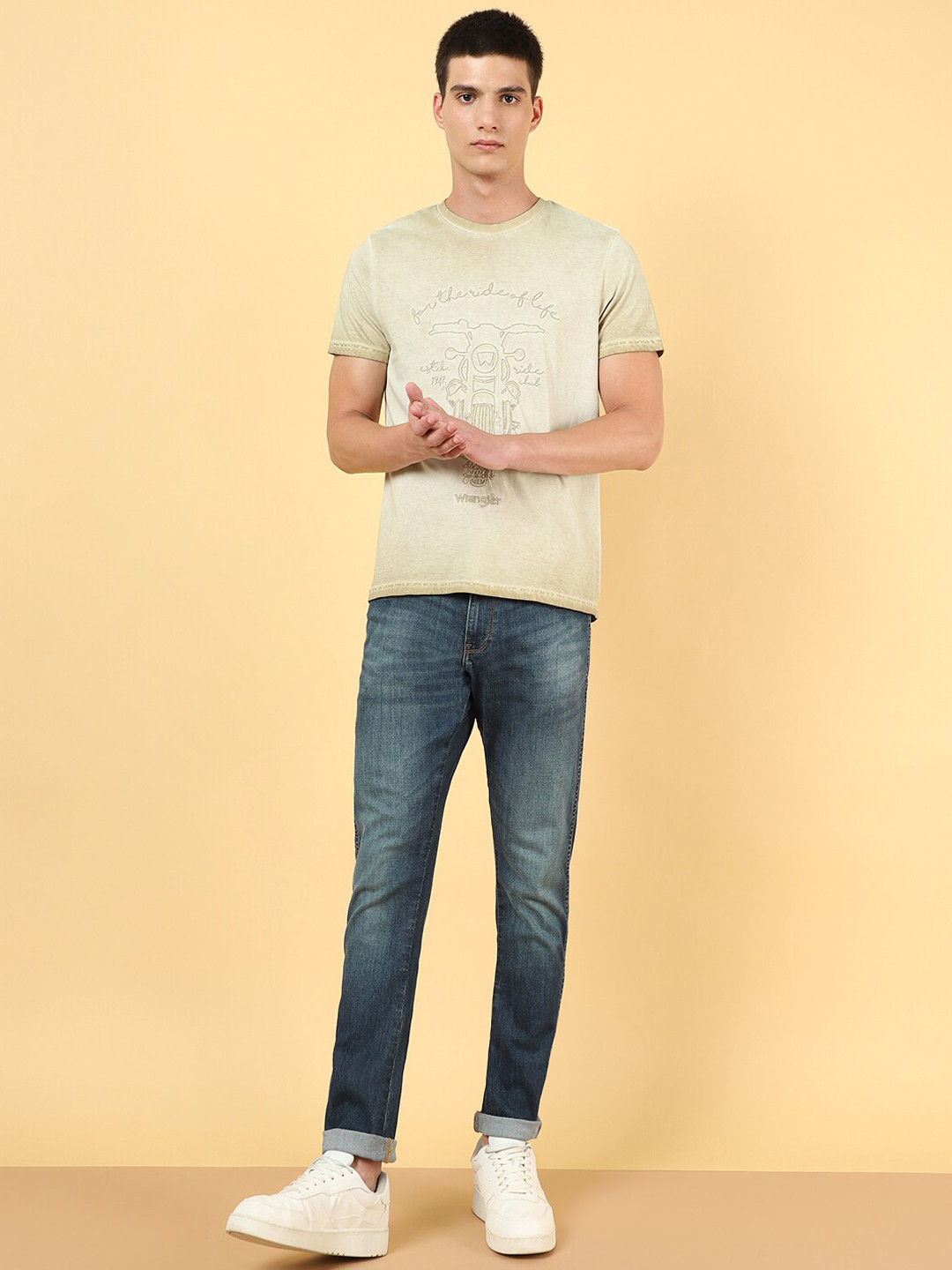 Wrangler Men Low-Rise Vegas Skinny Fit Faded Stretchable Jeans